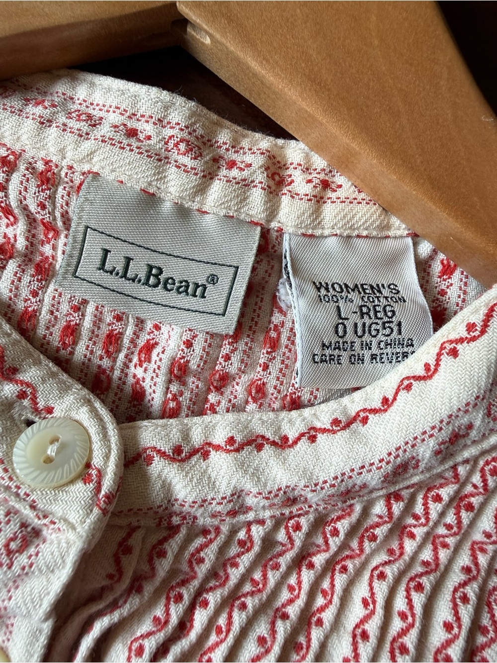 L.L. Bean Pintuck Dobby Nightgown Womens L Cream Red Granny Cottagecore Prairie - Picture 7 of 8